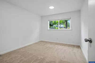 460 NW Maxine Av, Corvallis, OR 97330 - Photo 29