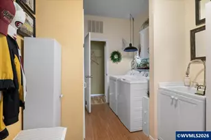 3430 Hidden View Ln NE, Salem, OR 97305 - Photo 33