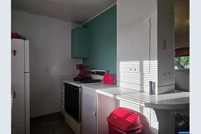 466 S 6 St, Independence, OR 97351 - Photo 13