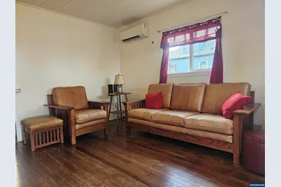 466 S 6 St, Independence, OR 97351 - Photo 3