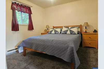 466 S 6 St, Independence, OR 97351 - Photo 5