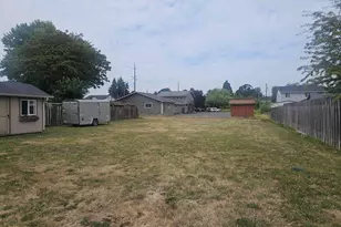 466 S 6th St, Independence, OR 97351 - Photo 19