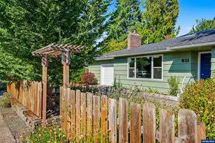 611 NW 30th St, Corvallis, OR 97330 - Photo 5