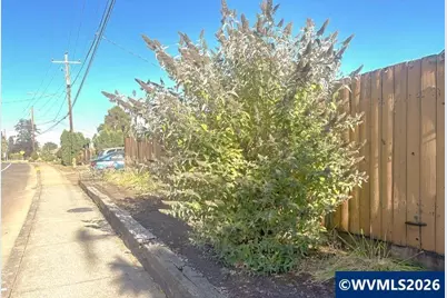 1642 SE Cortland Av, Dallas, OR 97338 - Photo 35