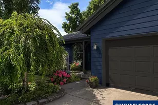 1642 SE Cortland Ave, Dallas, OR 97338 - Photo 35