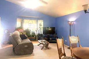 1642 SE Cortland Ave, Dallas, OR 97338 - Photo 9