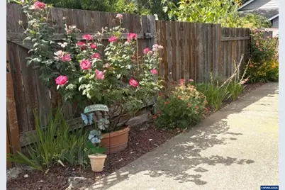 1642 SE Cortland Av, Dallas, OR 97338 - Photo 31