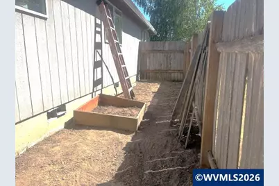 1642 SE Cortland Av, Dallas, OR 97338 - Photo 27