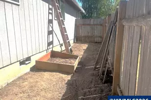 1642 SE Cortland Ave, Dallas, OR 97338 - Photo 27