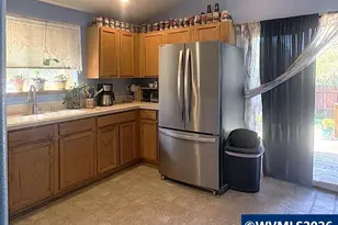 1642 SE Cortland Ave, Dallas, OR 97338 - Photo 13