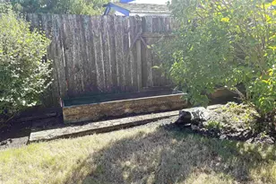 1642 SE Cortland Ave, Dallas, OR 97338 - Photo 5