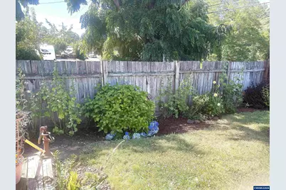 1642 SE Cortland Av, Dallas, OR 97338 - Photo 25