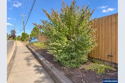 1642 SE Cortland Av, Dallas, OR 97338 - Photo 27