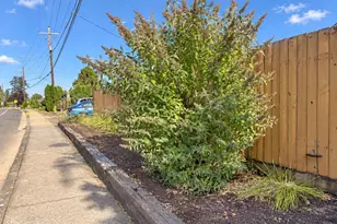 1642 SE Cortland Ave, Dallas, OR 97338 - Photo 27