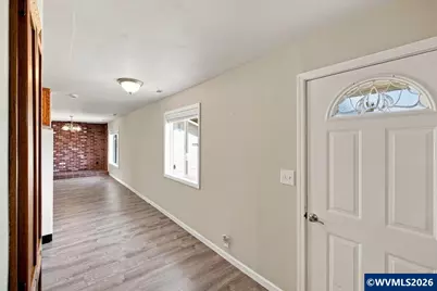 486 Oregon St, Lebanon, OR 97355 - Photo 5
