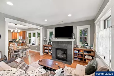 1007 Gwinn St E, Monmouth, OR 97361 - Photo 5