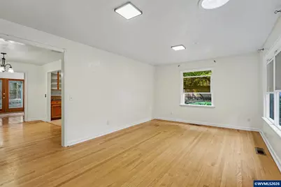 970 Heather Ln SE, Salem, OR 97302 - Photo 7