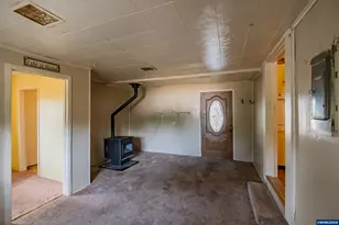 183 W Cedar Dr, Lebanon, OR 97355 - Photo 27