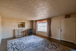 183 W Cedar Dr, Lebanon, OR 97355 - Photo 7