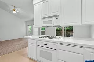 432 Lakefair Cir N, Keizer, OR 97303 - Photo 15