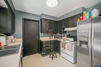 540 Johnson St NE, Salem, OR 97301 - Photo 9