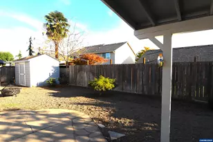 752 Merlot Ave NE, Keizer, OR 97303 - Photo 37