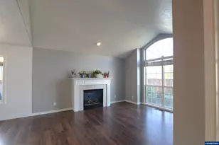 752 Merlot Ave NE, Keizer, OR 97303 - Photo 9