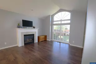 752 Merlot Ave NE, Keizer, OR 97303 - Photo 3