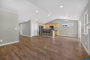 548 Adam St NW, Albany, OR 97321 - Photo 9