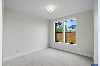 2094 SE Arrowwood Av, Dallas, OR 97338 - Photo 9