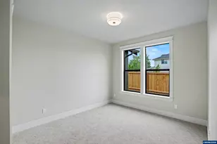 2094 SE Arrowwood Ave, Dallas, OR 97338 - Photo 9