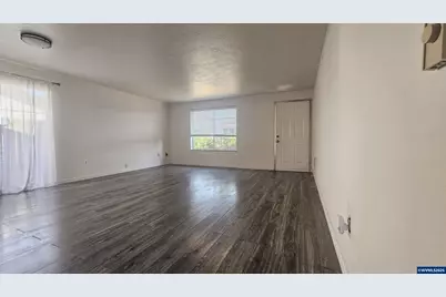 1453 W Locust St, Stayton, OR 97383 - Photo 15