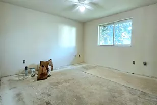 1453 W Locust St, Stayton, OR 97383 - Photo 9