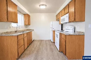 1453 W Locust St, Stayton, OR 97383 - Photo 7