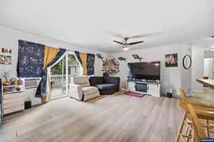 783 W Main St, Sheridan, OR 97378 - Photo 9