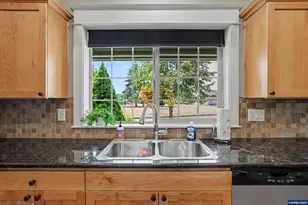801 Pintail St, Silverton, OR 97381 - Photo 13