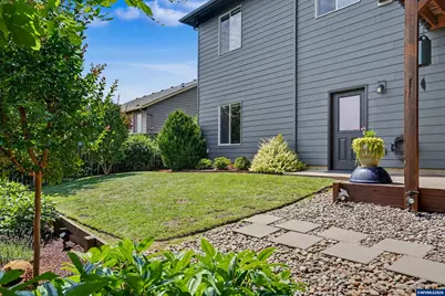 1644 Centennial Dr, Silverton, OR 97381 - Photo 45
