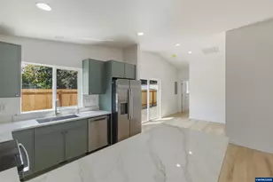 2705 Fisher Rd NE, Salem, OR 97306 - Photo 11