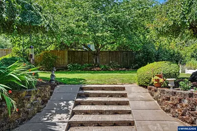 1827 Mousebird Av NW, Salem, OR 97304 - Photo 45
