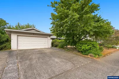 473 Suncrest Av NW, Salem, OR 97304 - Photo 1