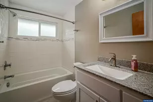 1639 Nut Tree Dr NW, Salem, OR 97304 - Photo 29