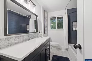5711 W A St, West Linn, OR 97068 - Photo 27