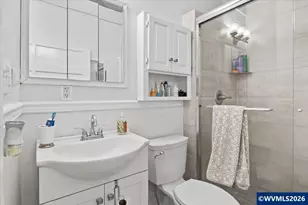 375 23rd St SE, Salem, OR 97301 - Photo 17
