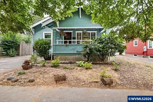 375 23rd St SE, Salem, OR 97301 - Photo 1