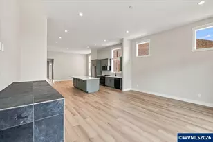 981 W Washington St, Carlton, OR 97111 - Photo 15