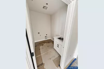 950 W Washington St, Carlton, OR 97111 - Photo 11