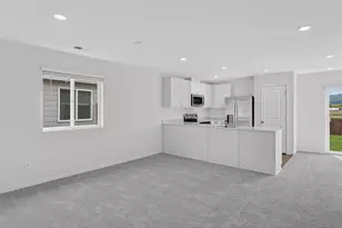 663 Minnesota St, Lebanon, OR 97355 - Photo 5