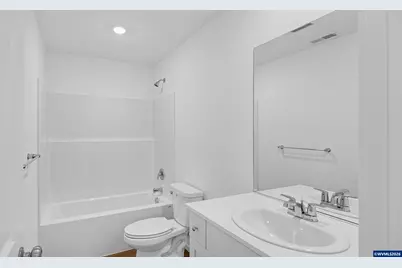 663 Minnesota St, Lebanon, OR 97355 - Photo 13