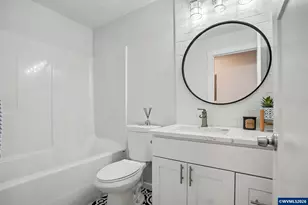 2210 4th St NE, Salem, OR 97301 - Photo 15