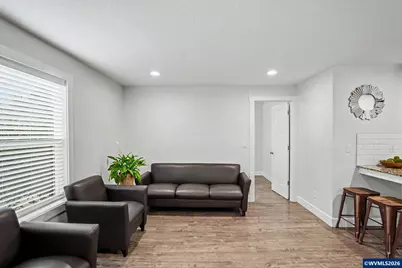 2210 4th St NE, Salem, OR 97301 - Photo 5